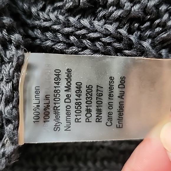 NEW ALICE + OLIVIA Sweater - Picture 10 of 15